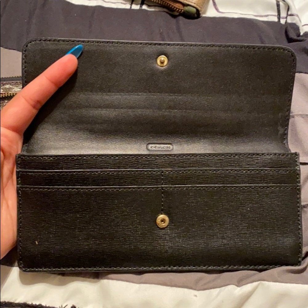 Wallets - Picture 5 of 7